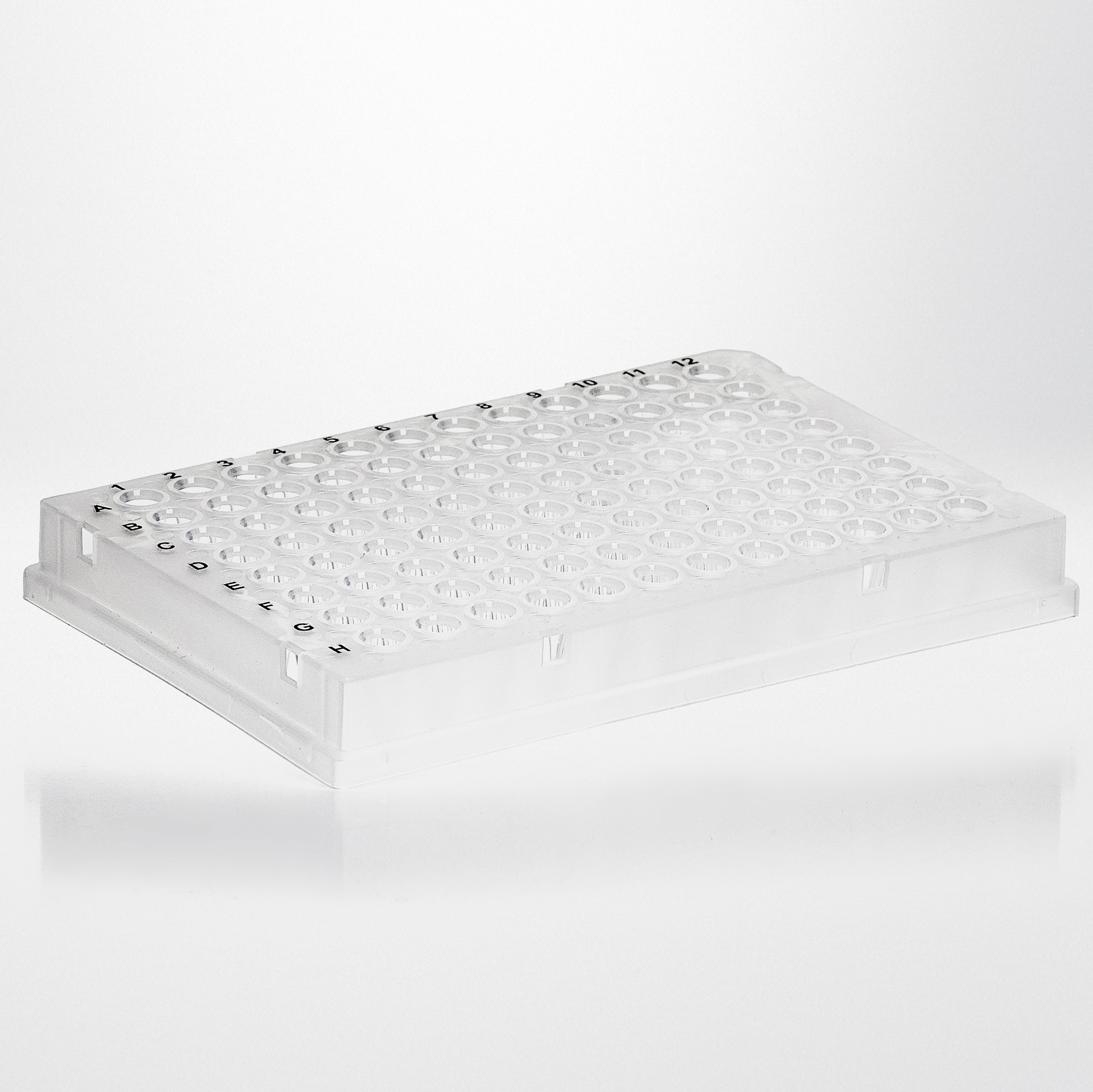 PCR plade 96 brønde 0.2 ml lav profil fuld skørt natur PP