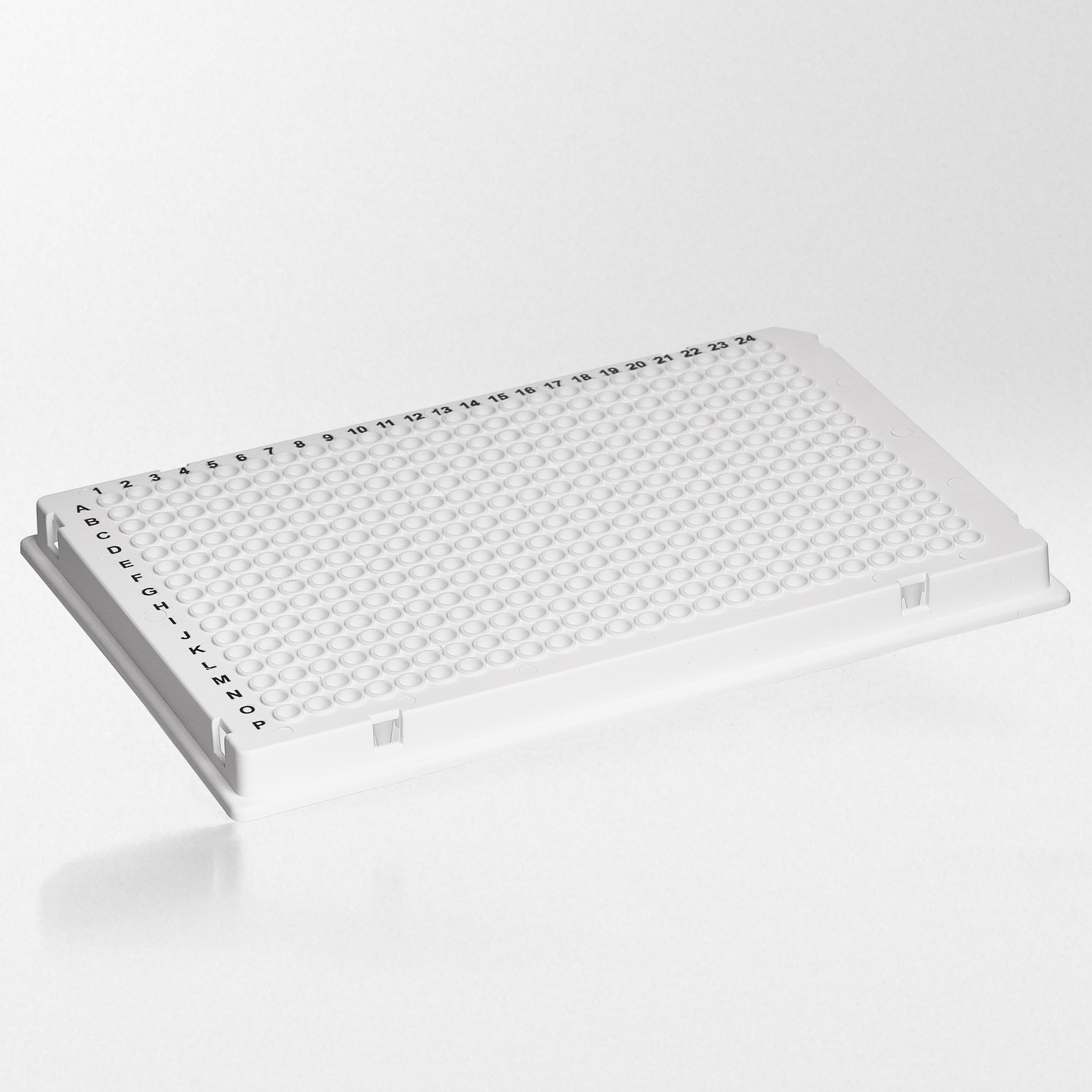 PCR plade 384 brønde 40 µl fuld skørt hvid PP