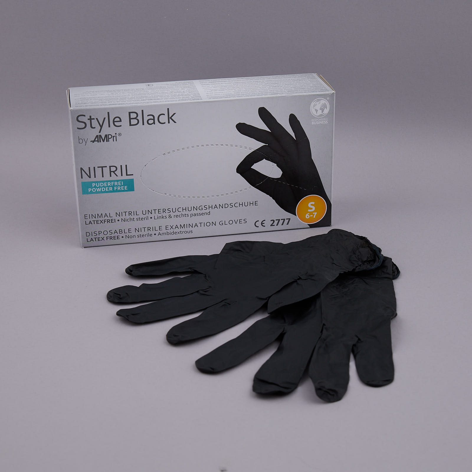 Nitrile gloves powder free size S, black