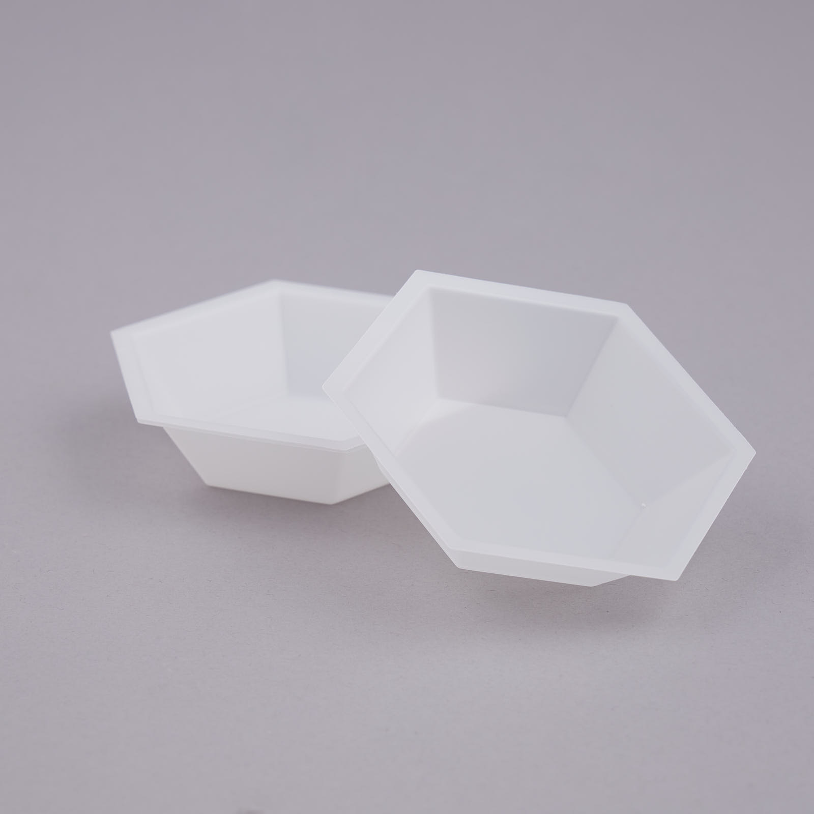 Weighing dishes PS 50 ml hexagonal white antistatic
