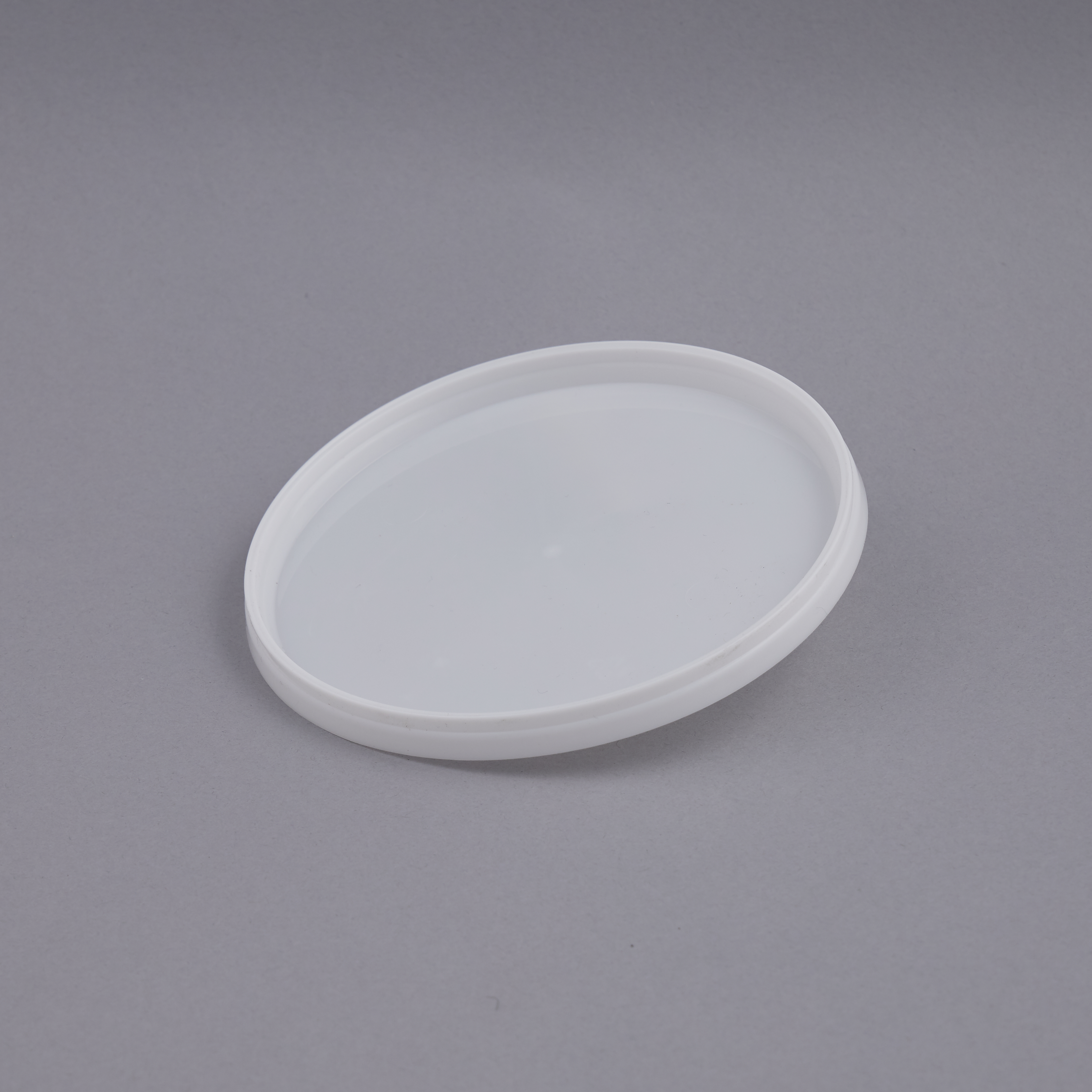 Lid white PP for plastic bucket. Fits to 1180 ml bucket. Groku